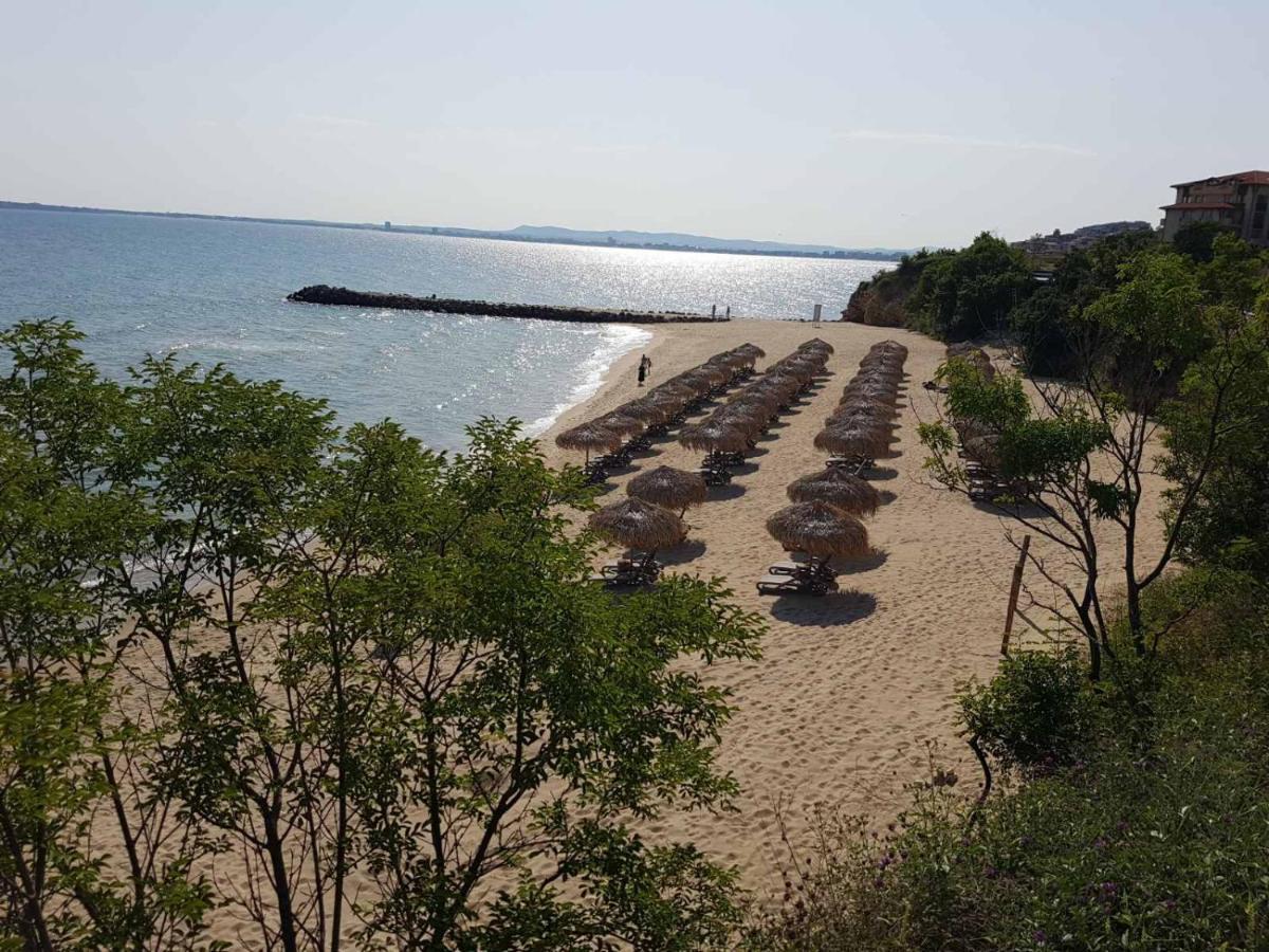 Onyx 2 Private Beach Apartment Sveti Vlas Exteriör bild