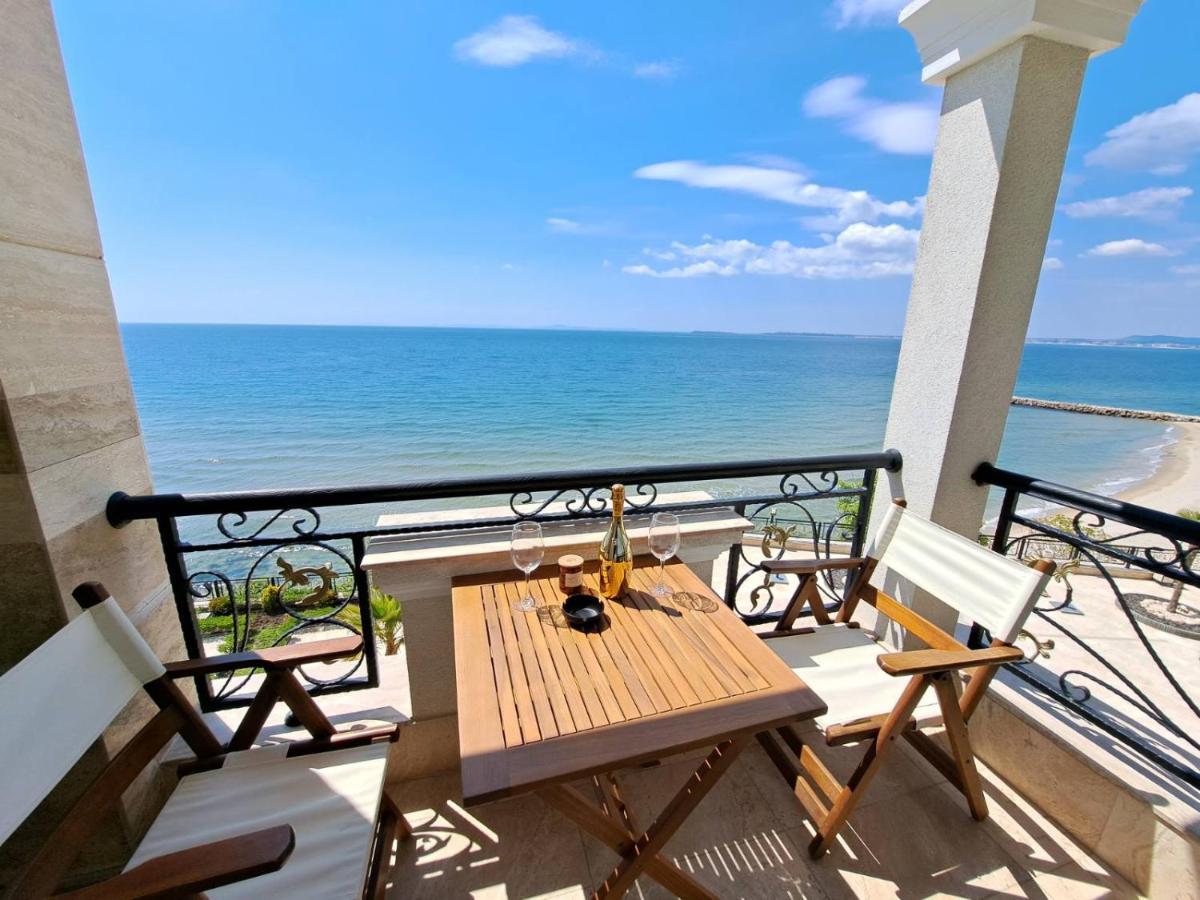 Onyx 2 Private Beach Apartment Sveti Vlas Exteriör bild