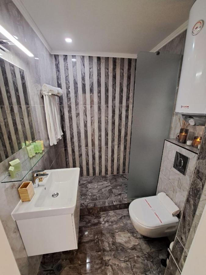 Onyx 2 Private Beach Apartment Sveti Vlas Exteriör bild