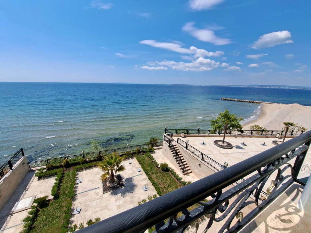 Onyx 2 Private Beach Apartment Sveti Vlas Exteriör bild