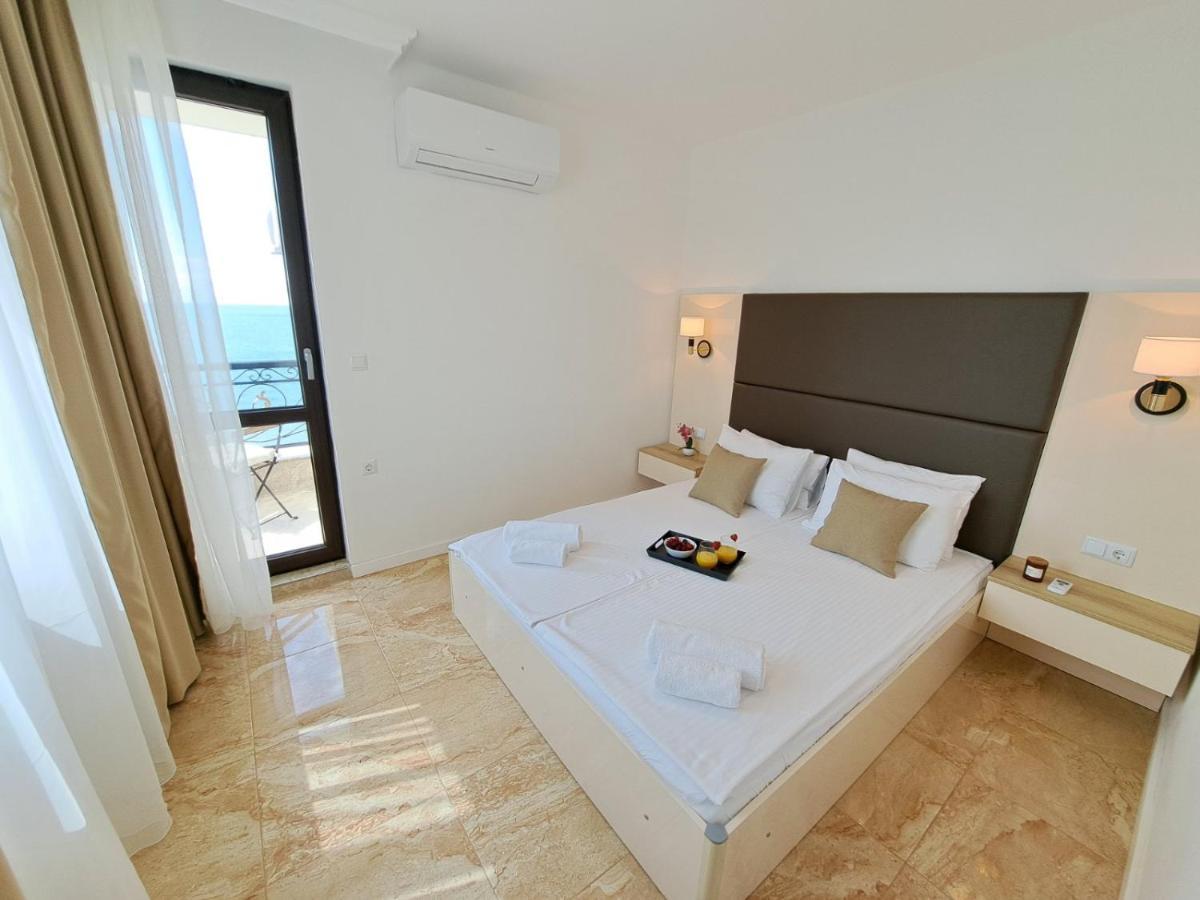 Onyx 2 Private Beach Apartment Sveti Vlas Exteriör bild
