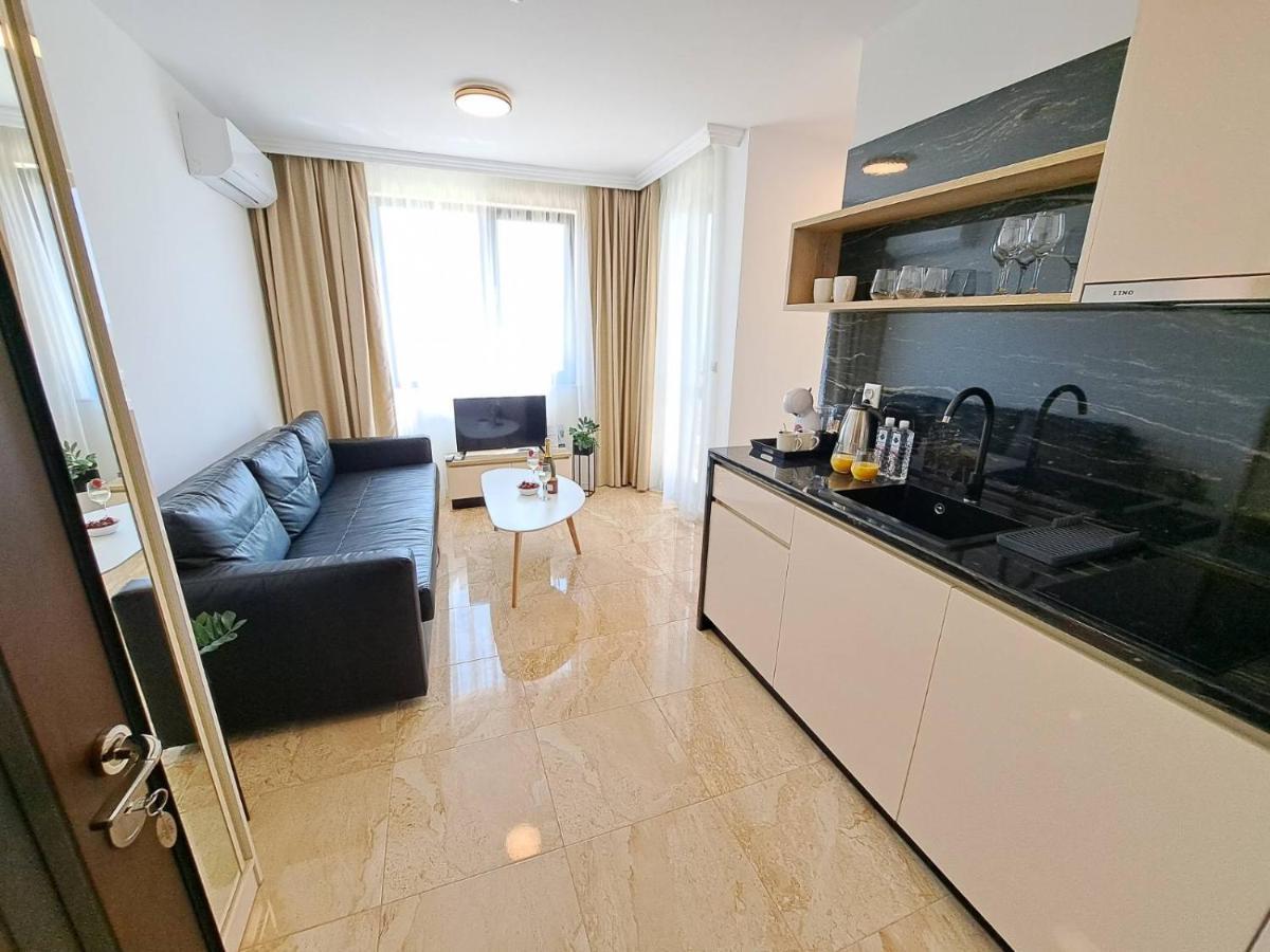 Onyx 2 Private Beach Apartment Sveti Vlas Exteriör bild