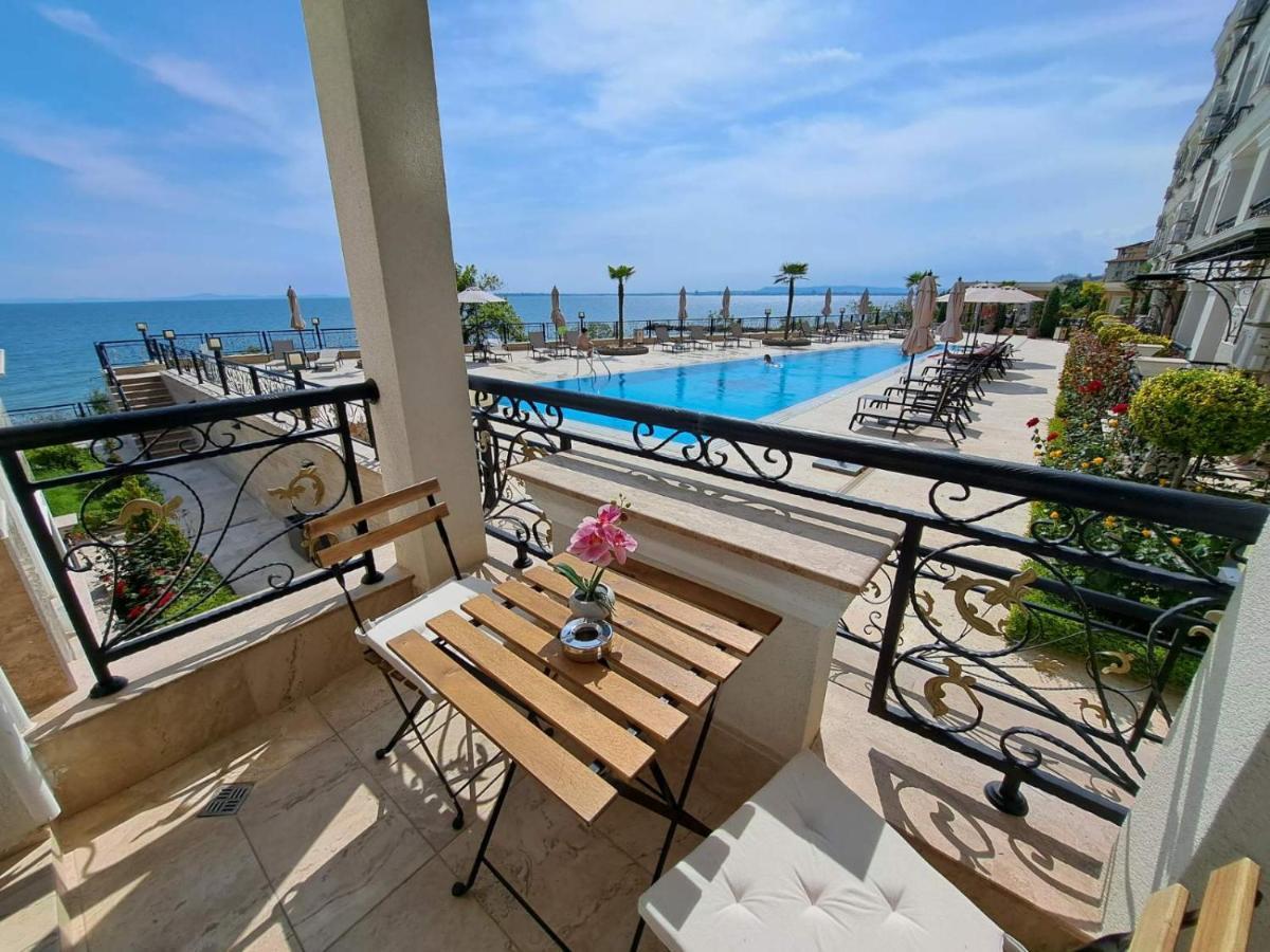 Onyx 2 Private Beach Apartment Sveti Vlas Exteriör bild