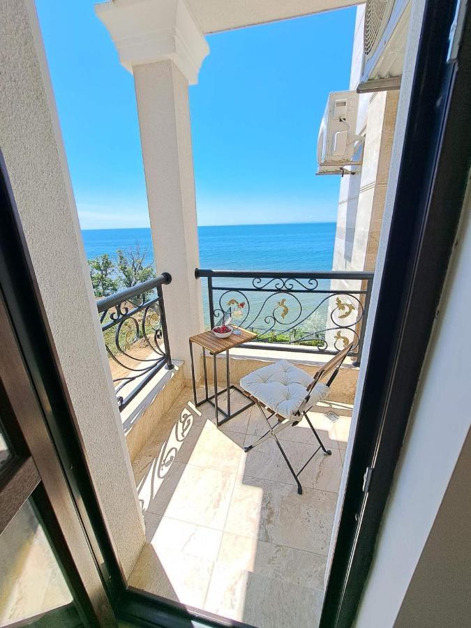 Onyx 2 Private Beach Apartment Sveti Vlas Exteriör bild