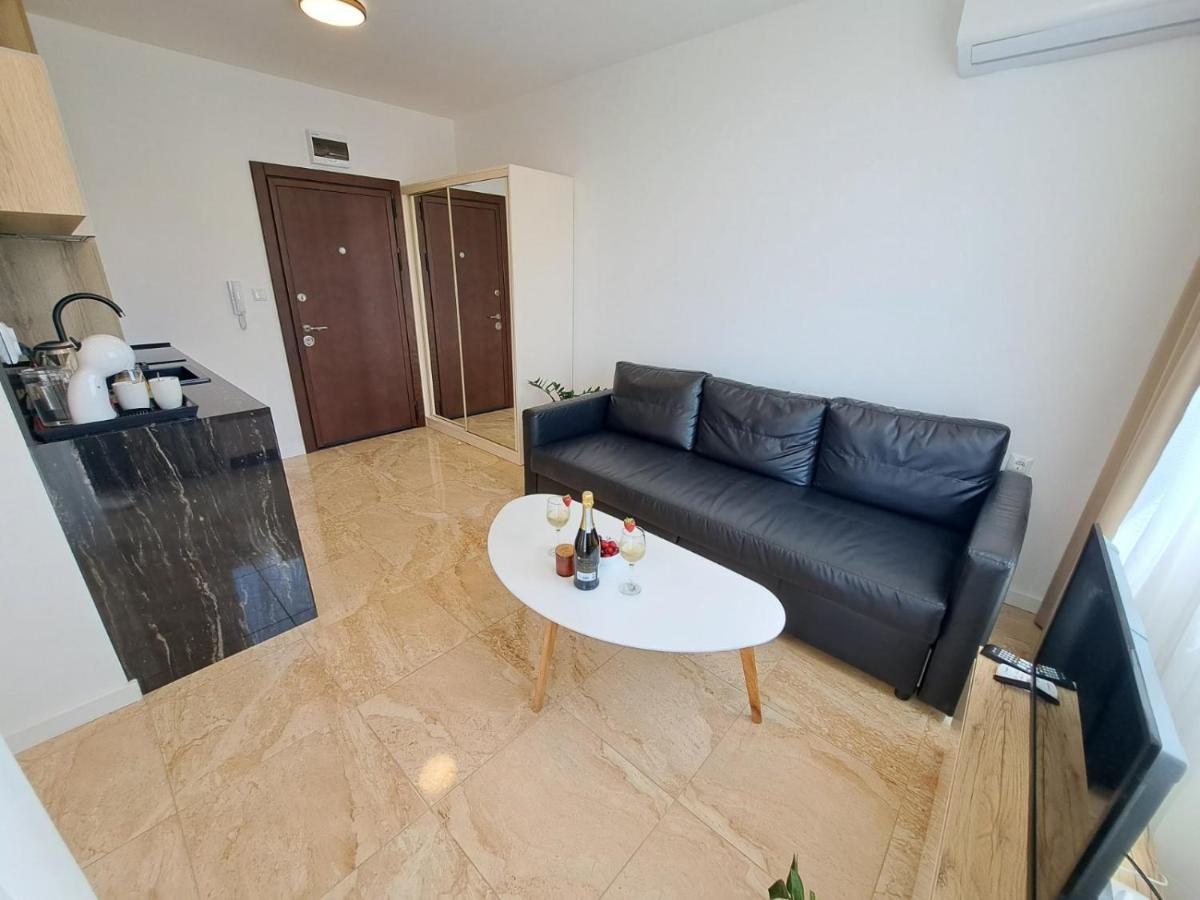 Onyx 2 Private Beach Apartment Sveti Vlas Exteriör bild
