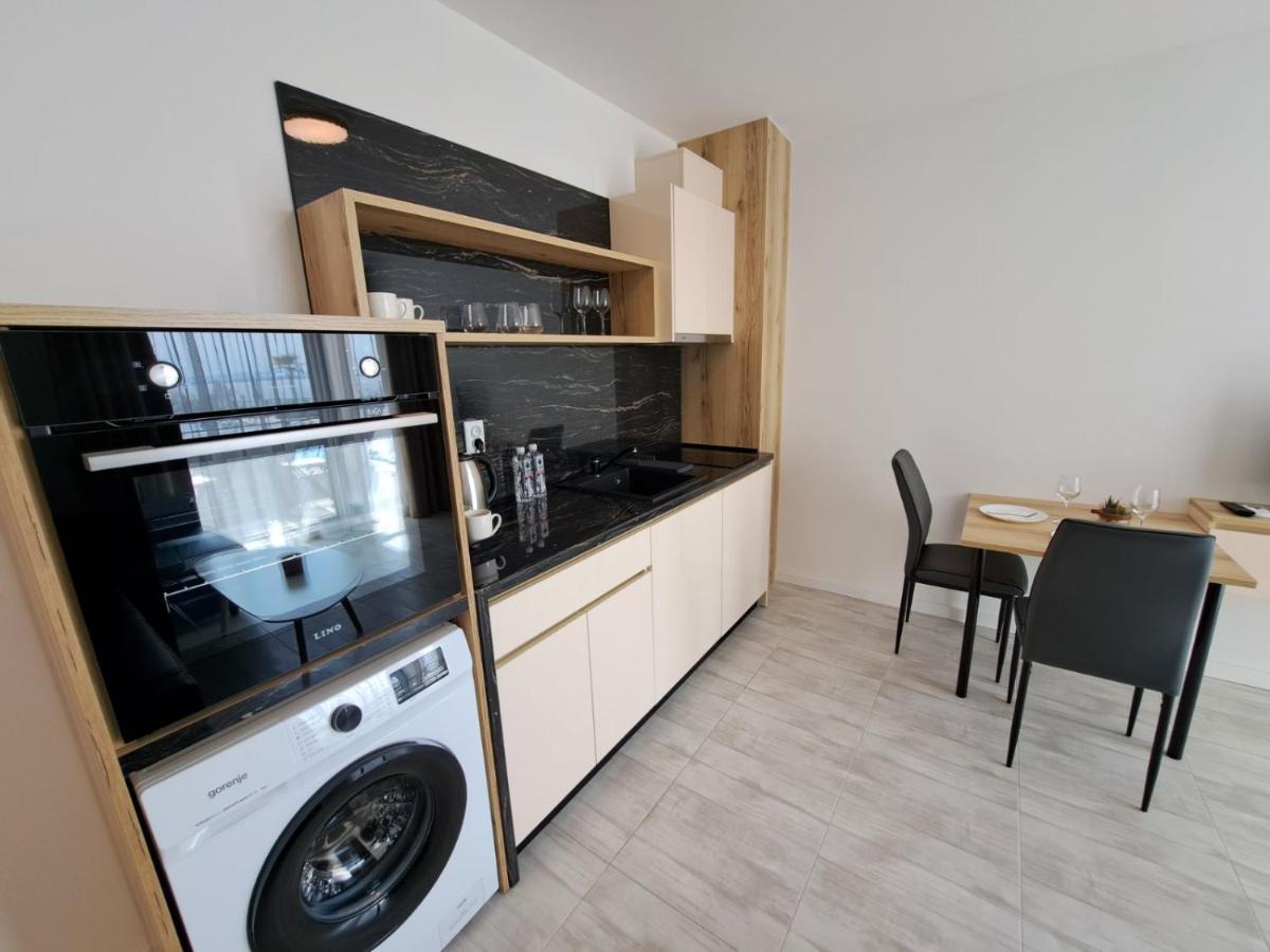 Onyx 2 Private Beach Apartment Sveti Vlas Exteriör bild